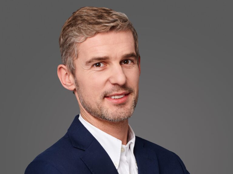 Tomasz-Trzcinski-1-a-scaled (2)